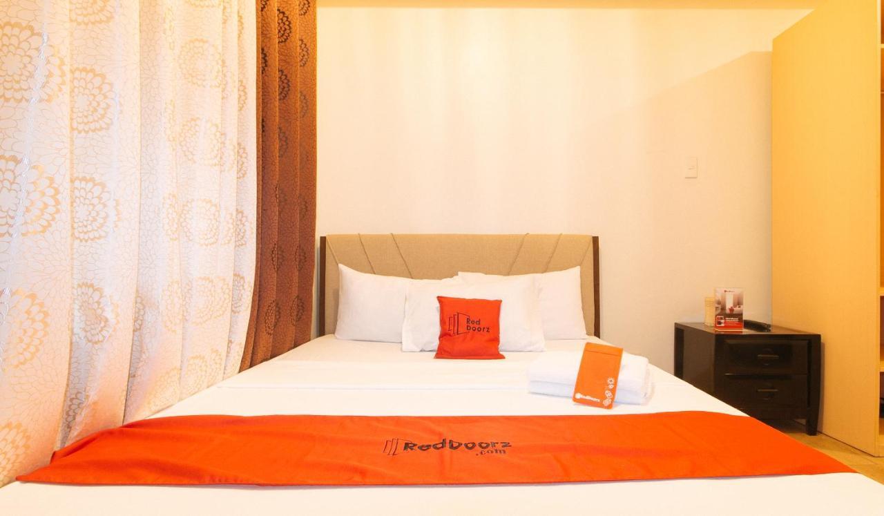 RedDoorz Plus @ Cuarto Verde Staycation Las Piñas Exterior foto